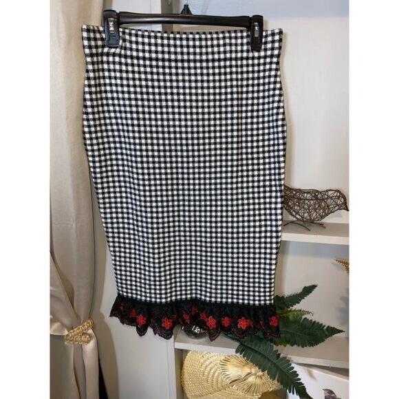 NWT 7th Avenue Design Studio New York & Company Medium $55 Crochet Floral Skirt - Picture 2 of 9